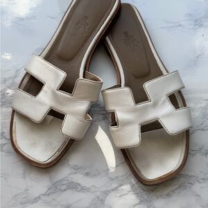 Hermes White Leather Women's Sandals